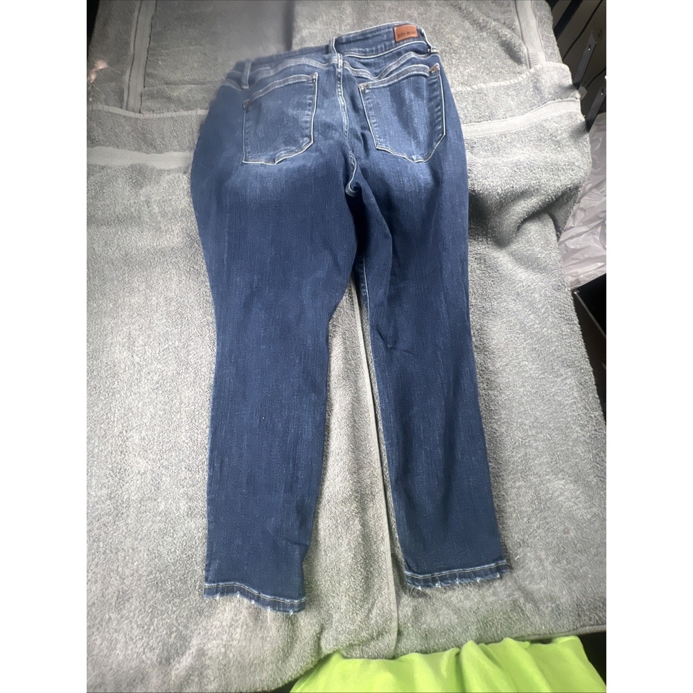 Judy Blue Jeans Women's 16W Blue Denim Boyfriend Distressed Preppy City 34x28 - Picture 9 of 9